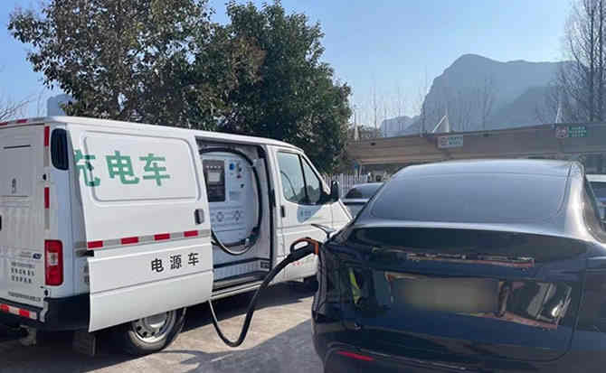 省直辖县级 / 林区汽车搭电